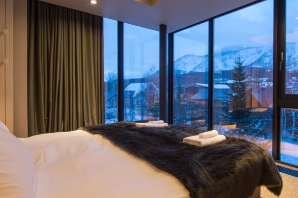 Niseko Ski Hotel
